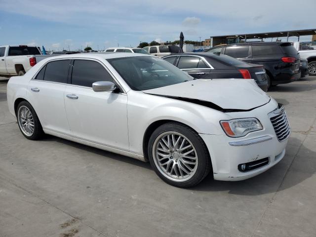 2C3CCAET3CH147012 - 2012 CHRYSLER 300C WHITE photo 4