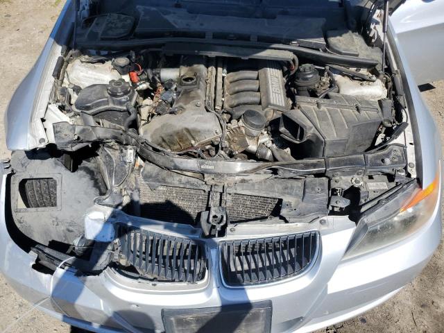 WBAVB13526KX64682 - 2006 BMW 325 I SILVER photo 11