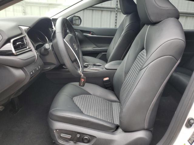 4T1T11AK4PU157769 - 2023 TOYOTA CAMRY SE NIGHT SHADE WHITE photo 7