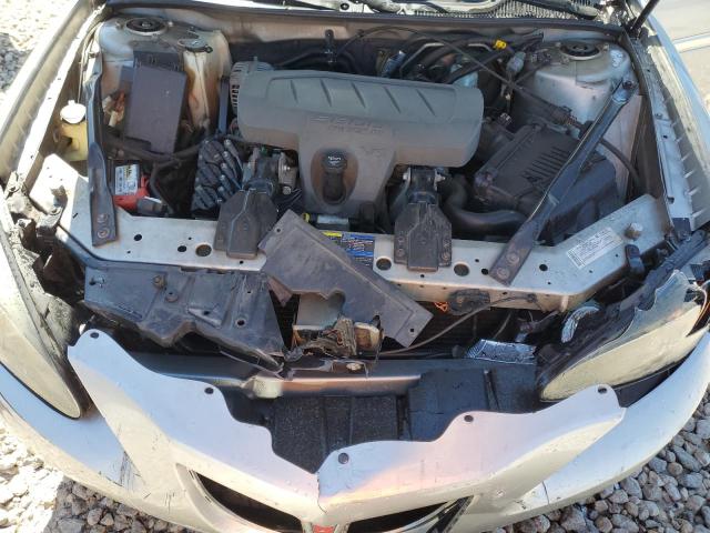 2G2WP552181157649 - 2008 PONTIAC GRAND PRIX 银色 照片 11