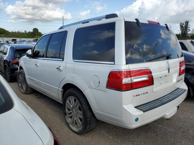 5LMJJ2H52BEJ08339 - 2011 LINCOLN NAVIGATOR თეთრი ფოტო 2