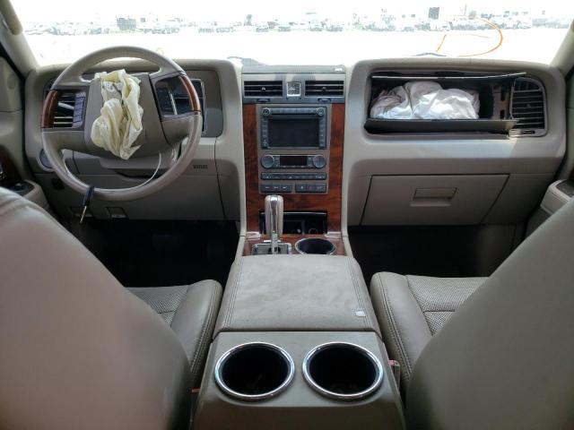 5LMJJ2H52BEJ08339 - 2011 LINCOLN NAVIGATOR თეთრი ფოტო 8