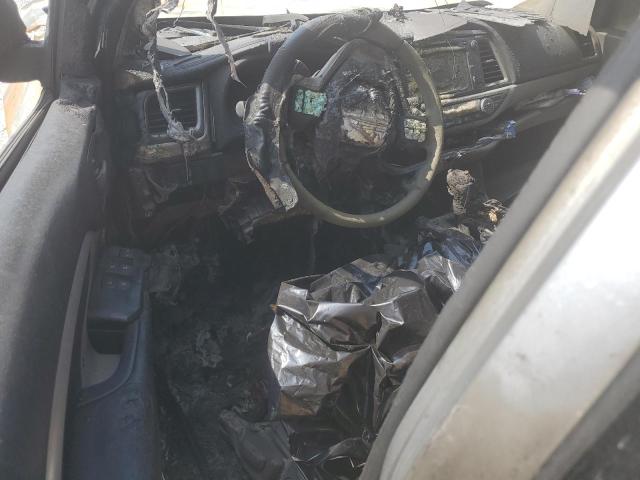 5TDKKRFH6FS071035 - 2015 TOYOTA HIGHLANDER XLE 银色 照片 8