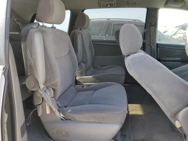 5TDZA23C34S014483 - 2004 TOYOTA SIENNA CE BEIGE photo 11