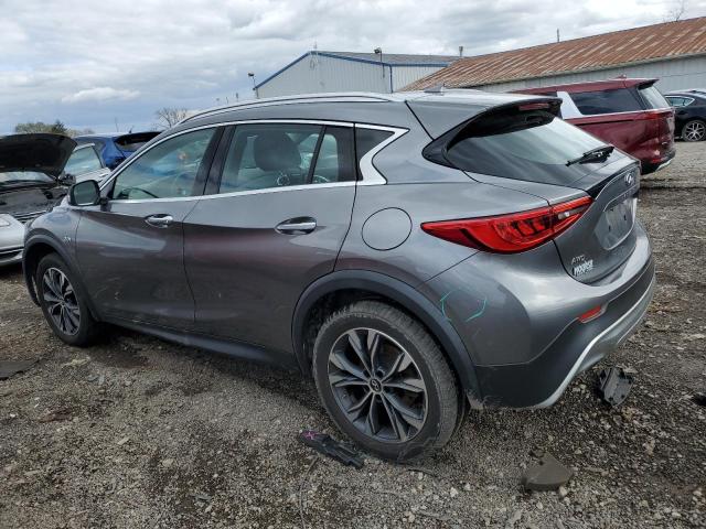 SJKCH5CR2JA059525 - 2018 INFINITI QX30 BASE Grau Foto 2