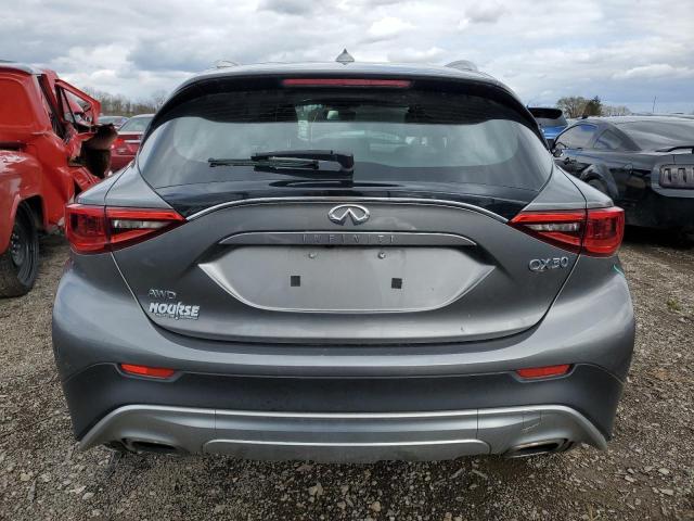 SJKCH5CR2JA059525 - 2018 INFINITI QX30 BASE Grau Foto 6
