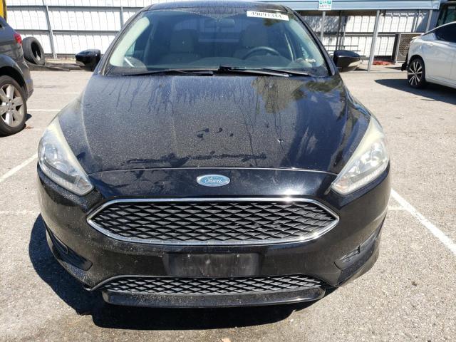 1FADP3F24GL258754 - 2016 FORD FOCUS SE BLACK photo 5