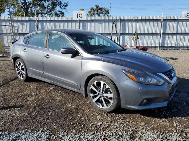 1N4AL3AP5HC112835 - 2017 NISSAN ALTIMA 2.5 GRAY photo 4