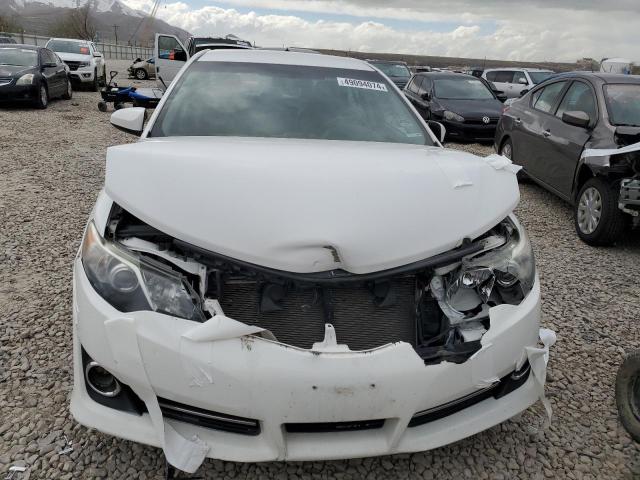 4T1BF1FKXDU639390 - 2013 TOYOTA CAMRY L WHITE photo 5