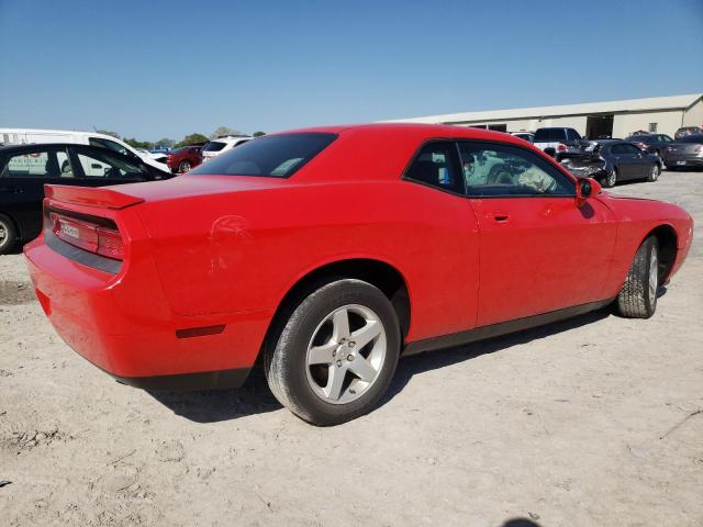 2B3CJ4DV4AH283136 - 2010 DODGE CHALLENGER SE RED photo 3