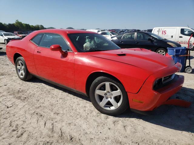 2B3CJ4DV4AH283136 - 2010 DODGE CHALLENGER SE RED photo 4