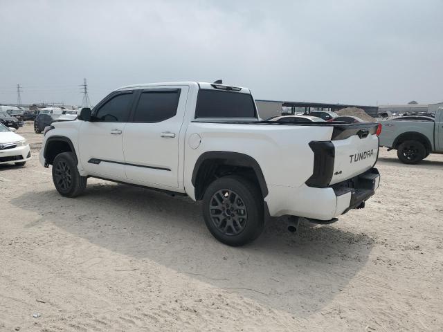 5TFNA5DBXRX232119 - 2024 TOYOTA TUNDRA CREWMAX PLATINUM 白色 照片 2