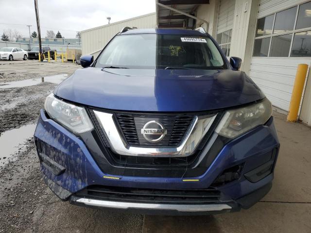 KNMAT2MV0HP585064 - 2017 NISSAN ROGUE S BLUE photo 5