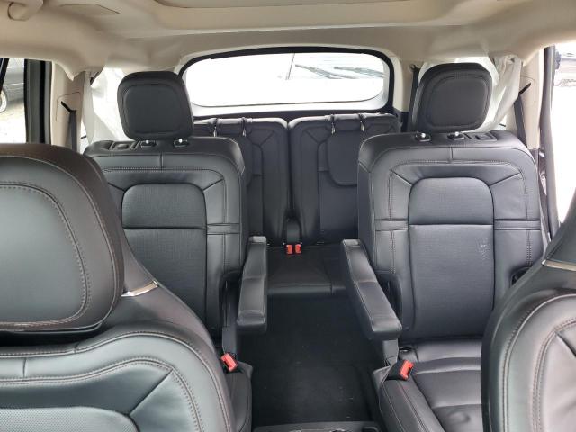 5LM5J7XC5PGL10196 - 2023 LINCOLN AVIATOR RESERVE Schwarz Foto 10