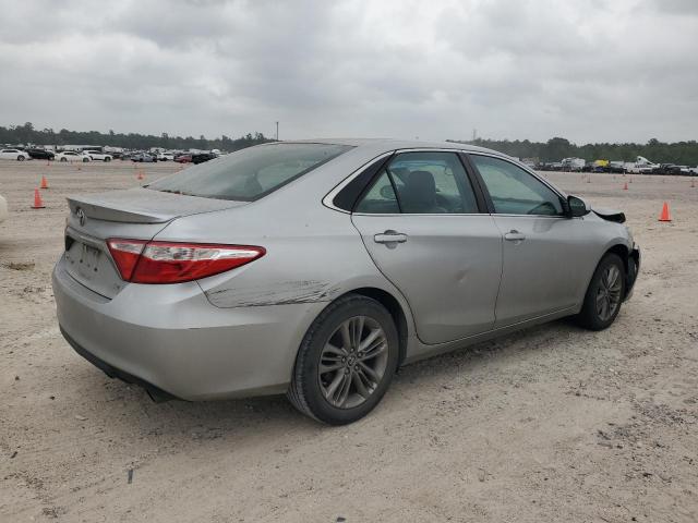 4T1BF1FK5GU159763 - 2016 TOYOTA CAMRY LE SILVER photo 3