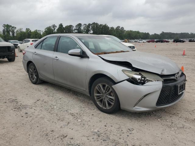 4T1BF1FK5GU159763 - 2016 TOYOTA CAMRY LE SILVER photo 4