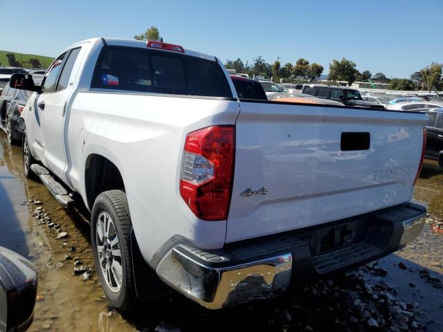 5TFUY5F12LX933305 - 2020 TOYOTA TUNDRA DOUBLE CAB SR/SR5 WHITE photo 2