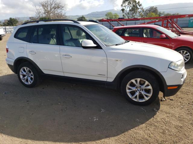 WBXPC9C43AWJ34432 - 2010 BMW X3 XDRIVE30I WHITE photo 4