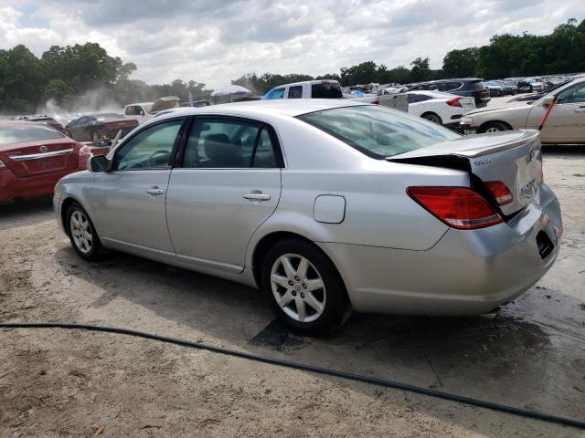 4T1BK36B45U002181 - 2005 TOYOTA AVALON XL SILVER photo 2