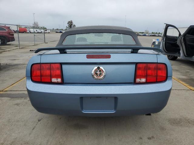 1ZVFT84N155182854 - 2005 FORD MUSTANG BLUE photo 6