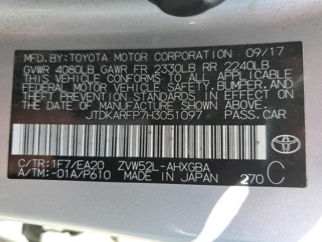 JTDKARFP7H3051097 - 2017 TOYOTA PRIUS PRIM 银色 照片 12
