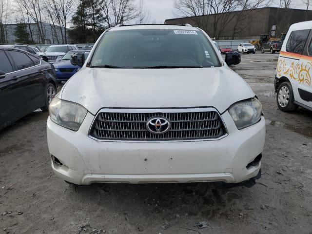 JTEEW41A882022858 - 2008 TOYOTA HIGHLANDER HYBRID WHITE photo 5