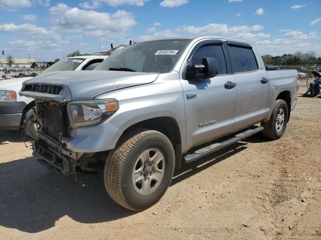 5TFDW5F18JX770033 - 2018 TOYOTA TUNDRA CREWMAX SR5 SILVER photo 1