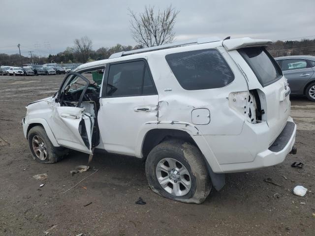 JTEBU5JR8E5166330 - 2014 TOYOTA 4RUNNER SR5 WHITE photo 2