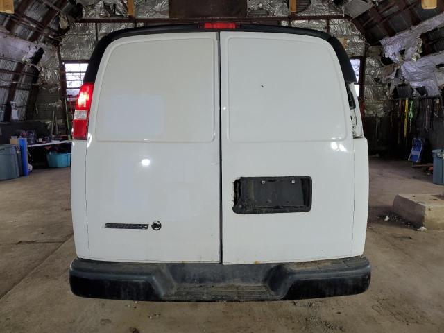 1GCWGAFG0J1275914 - 2018 CHEVROLET EXPRESS G2 WHITE photo 6