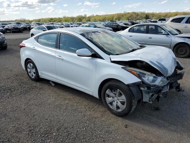 5NPDH4AE2GH736172 - 2016 HYUNDAI ELANTRA SE WHITE photo 4