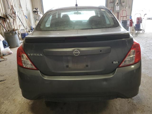 3N1CN7AP0JL863049 - 2018 NISSAN VERSA S GRAY photo 6