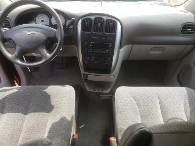 2C4GP54L05R465905 - 2005 CHRYSLER TOWN & COU TOURING RED photo 8