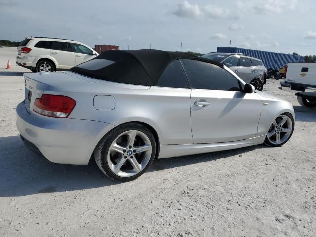 WBAUN93568VF55113 - 2008 BMW 135 I SILVER photo 3