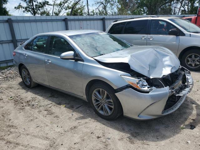 4T1BF1FK7GU557007 - 2016 TOYOTA CAMRY LE SILVER photo 4