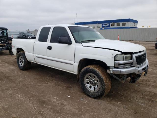 1GTEK19B95E243472 - 2005 GMC NEW SIERRA K1500 WHITE photo 4