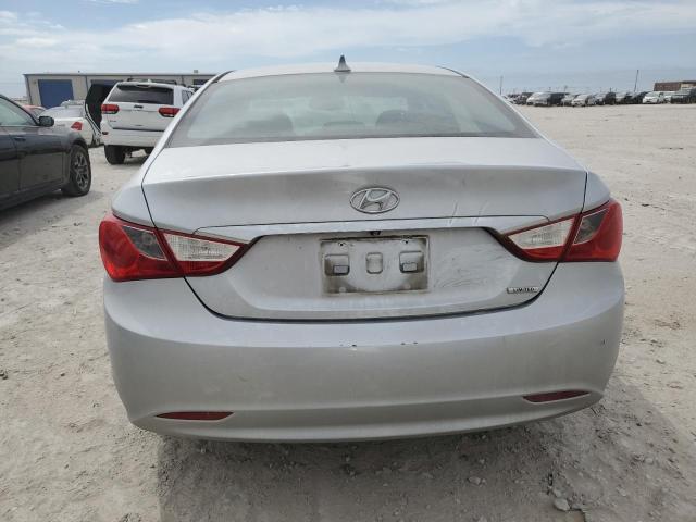 5NPEC4AC3BH063788 - 2011 HYUNDAI SONATA SE SILVER photo 6