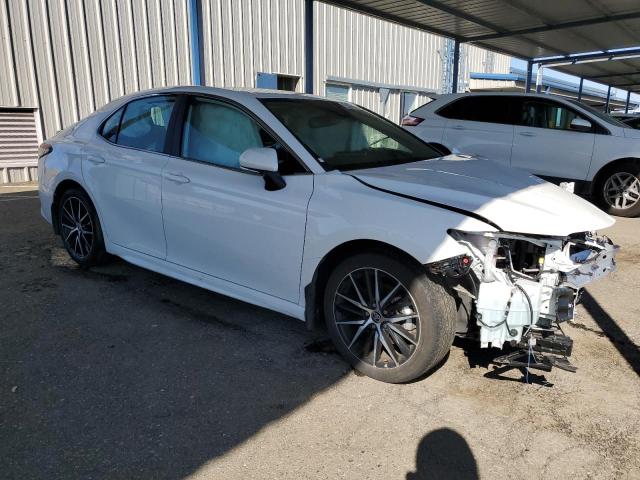4T1T11AKXPU777946 - 2023 TOYOTA CAMRY SE NIGHT SHADE WHITE photo 4