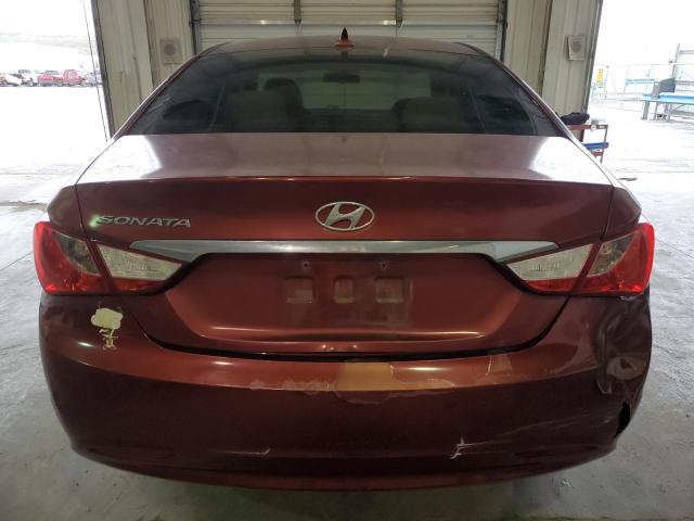 5NPEB4AC9BH220582 - 2011 HYUNDAI SONATA GLS RED photo 6