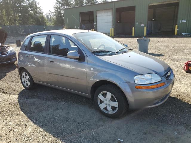 KL1TD66616B630372 - 2006 CHEVROLET AVEO BASE SILVER photo 4