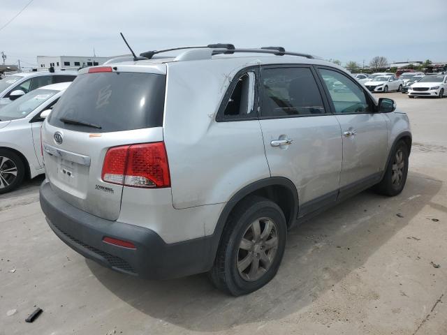 5XYKTCA64CG206070 - 2012 KIA SORENTO BASE SILVER photo 3