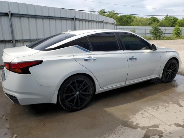 1N4BL4BV6KN322735 - 2019 NISSAN ALTIMA S WHITE photo 3