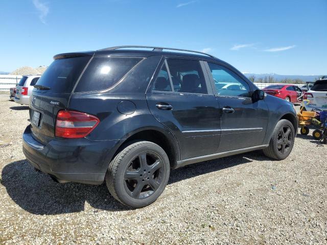 4JGBB86E47A215644 - 2007 MERCEDES-BENZ ML 350 BLACK photo 3