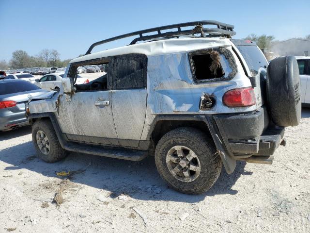 JTEBU11F370024904 - 2007 TOYOTA FJ CRUISER SILVER photo 2