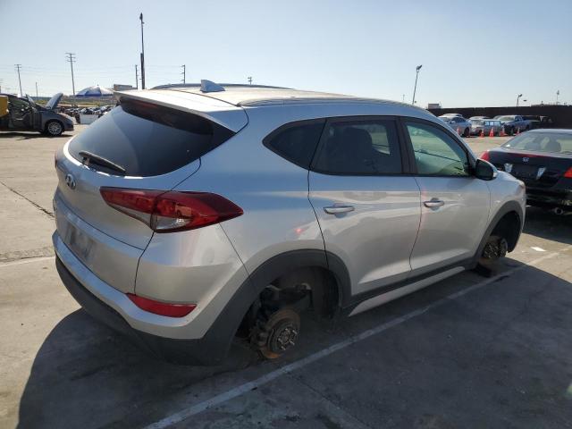 KM8J33A42JU614293 - 2018 HYUNDAI TUCSON SEL SILVER photo 3