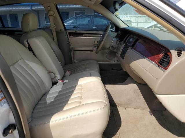 1LNHM81W23Y675035 - 2003 LINCOLN TOWN CAR EXECUTIVE Weiß Foto 7