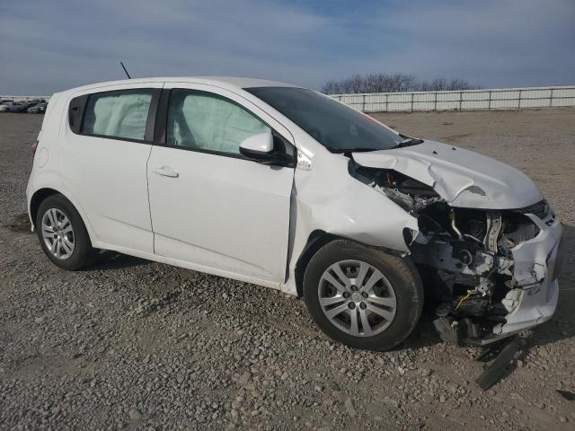 1G1JG6SH3H4174891 - 2017 CHEVROLET SONIC WHITE photo 4