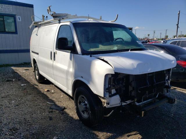 1GCWGFCA3B1168290 - 2011 CHEVROLET EXPRESS G2 WHITE photo 4