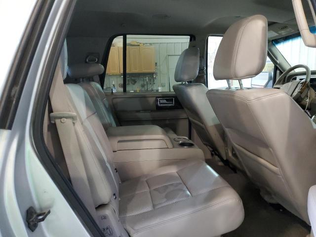 5LMJJ2J59AEJ07374 - 2010 LINCOLN NAVIGATOR SILVER photo 10