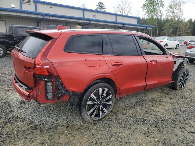 YV4102WK4M1068209 - 2021 VOLVO V60 CROSS T5 MOMENTUM RED photo 3