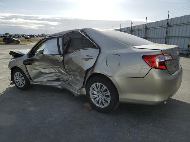 4T4BF1FK6ER365080 - 2014 TOYOTA CAMRY L SILVER photo 2